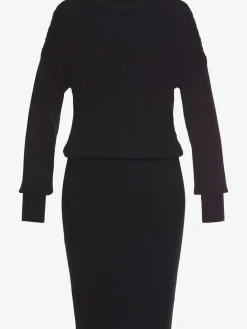 Robe en tricot avec encolure ronde