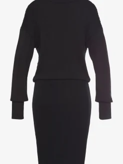 Robe en tricot avec encolure ronde