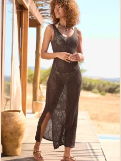 Robe en tricot robe d'été à encolure en v profonde