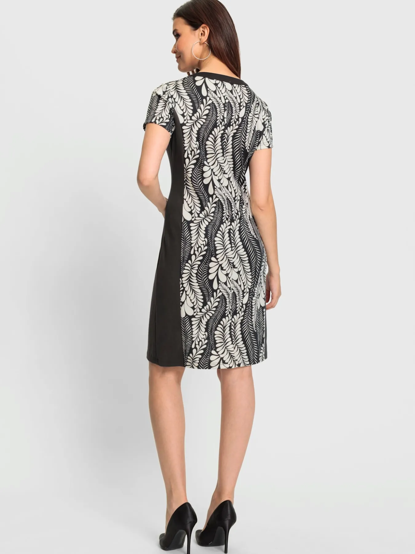 Robe fourreau coupe flatteuse