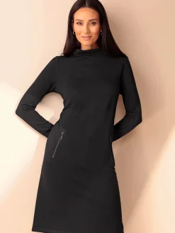 Robe fourreau grand col roulé