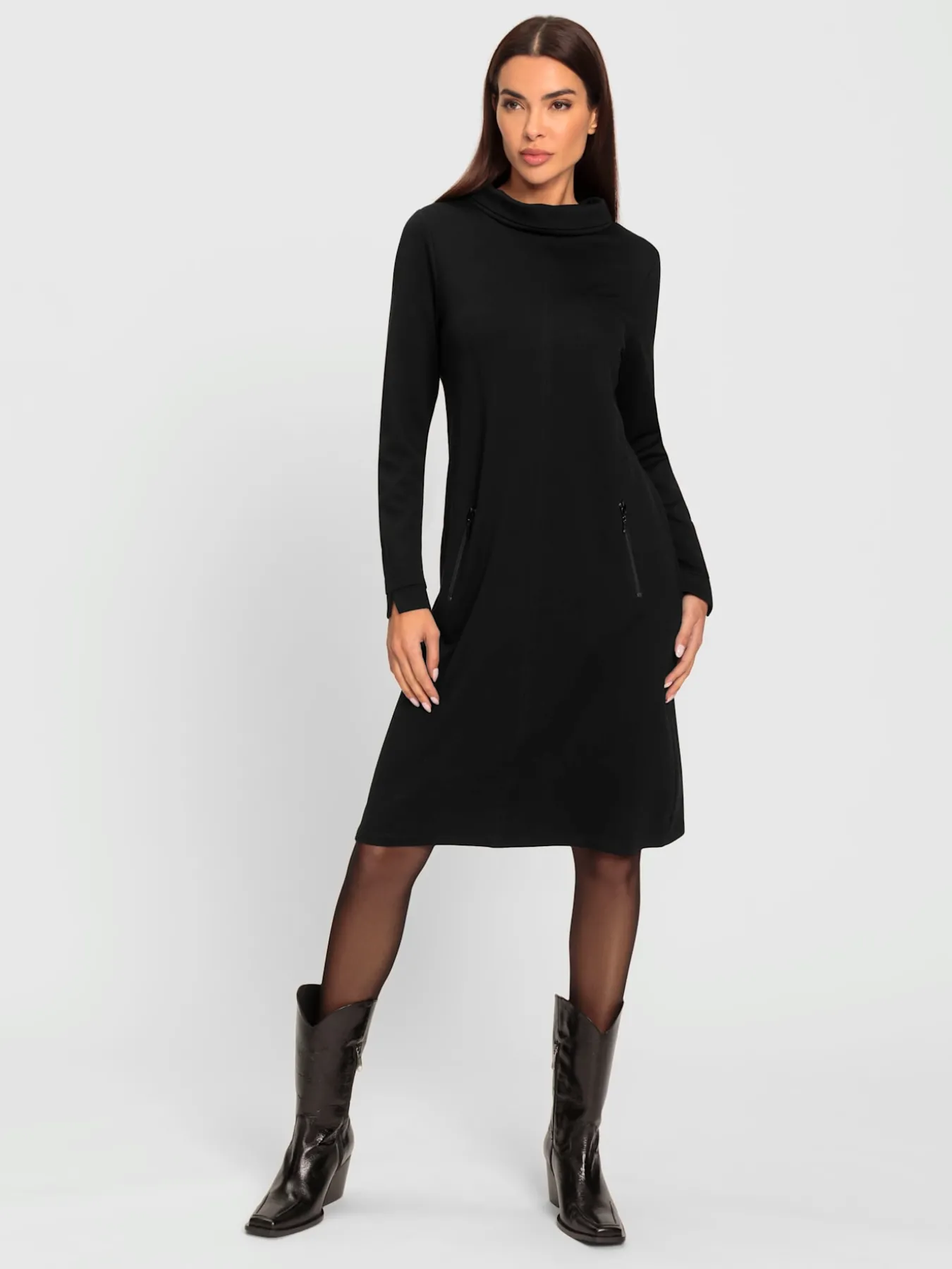 Robe fourreau grand col roulé
