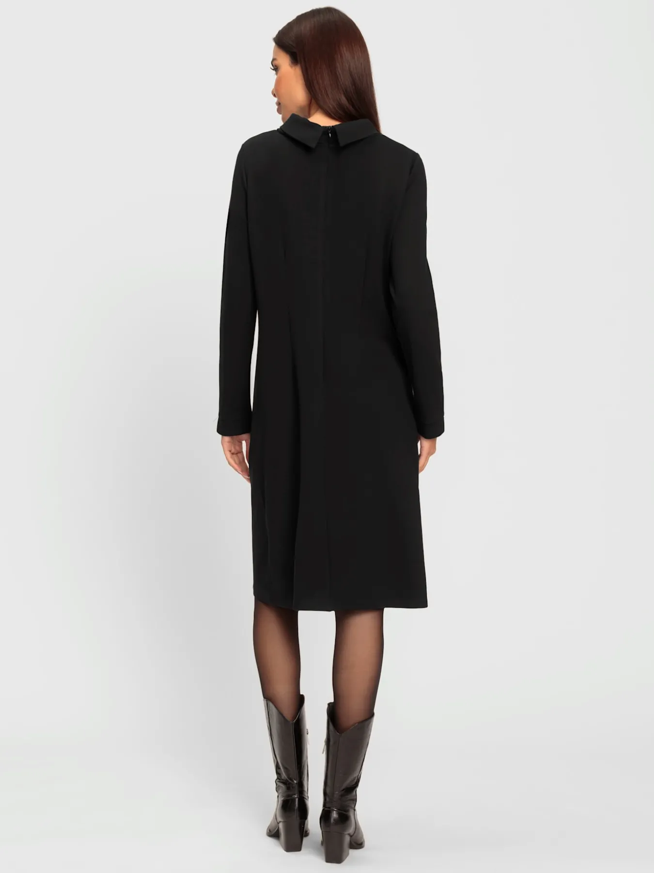 Robe fourreau grand col roulé