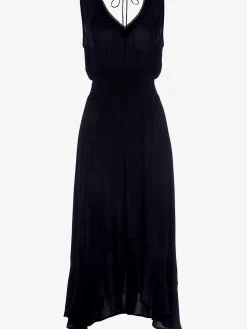 Robe longue discrète bordure en dentelle à l'encolure