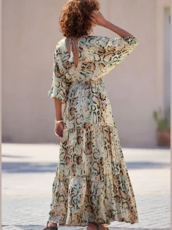 Robe longue encolure en v dégagée devant et au dos
