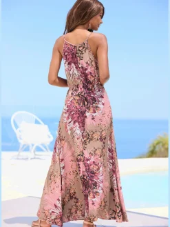 Robe longue encolure légèrement froncée devant