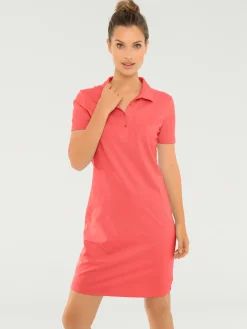 Robe longueur au-dessus du genou, style polo
