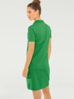 Robe longueur au-dessus du genou, style polo