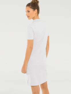 Robe longueur au-dessus du genou, style polo