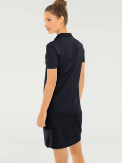 Robe longueur au-dessus du genou, style polo