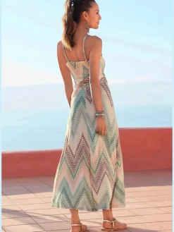 Robe mi-longue encolure ronde