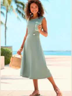 Robe mi-longue encolure ronde