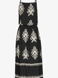 Robe mi-longue élastique devant sur l'encolure