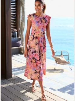Robe mi-longue ravissantes manches chauve-souris