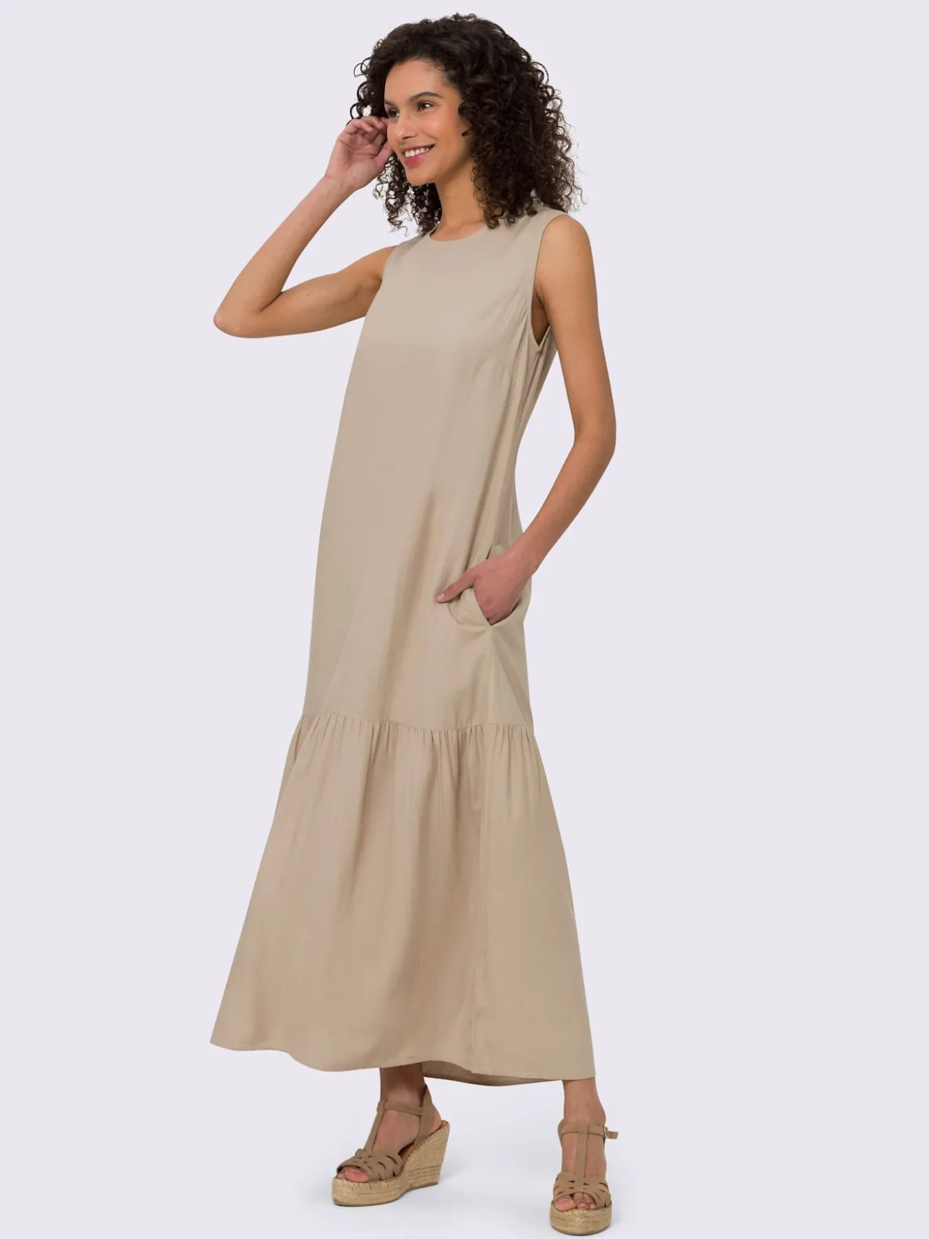 Robe tissée patte de boutonnage au dos