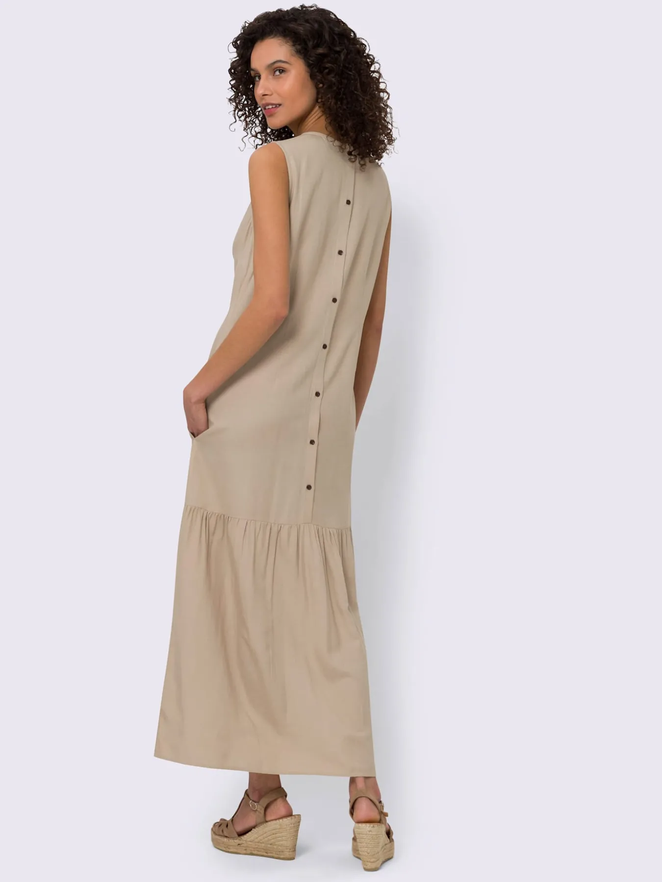 Robe tissée patte de boutonnage au dos