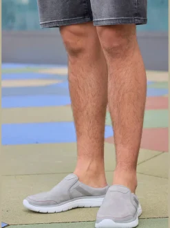 Sabots sneakers à enfiler tendance et confortables, semelle légère pour un confort optimal