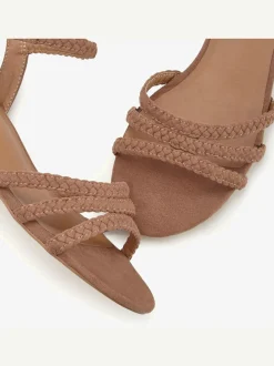 Sandales brides tressées raffinées