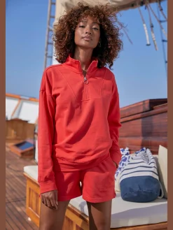 Short en matière sweat short avec ceinture à coulisse élastique