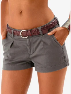 Shorts short avec pinces tendance devant