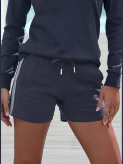 Shorts short doux et confortable