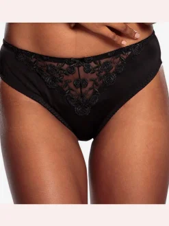 Slip avec dentelle brodée