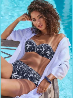 Slip de bain imprimé floral tendance contrasté