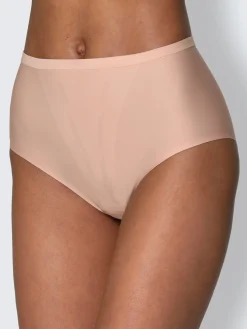 Slip gainant effet moulant