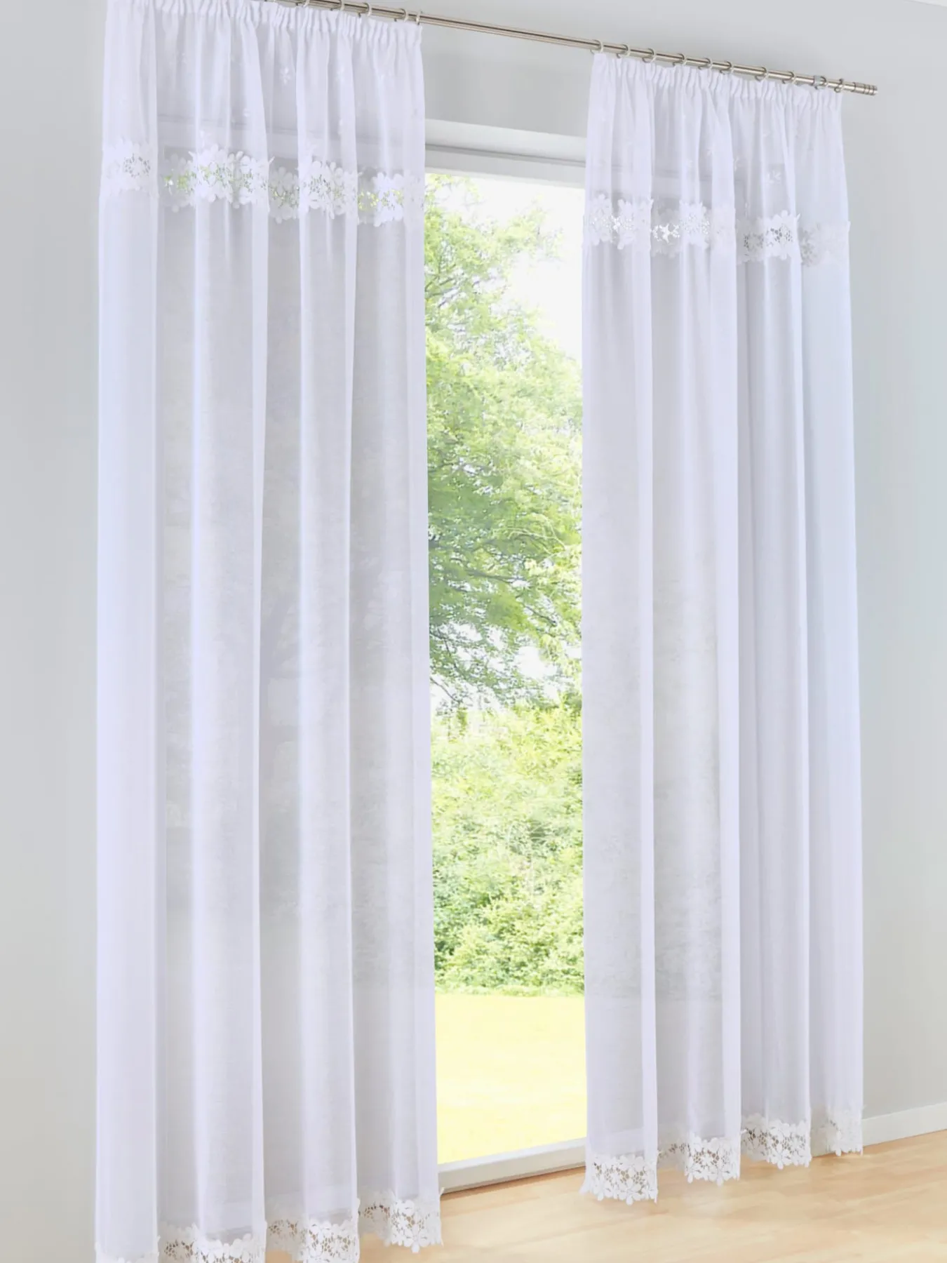 Store décoratif matière semi-transparente