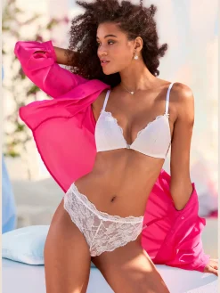 String féminin avec laçage décoratif fin au dos
