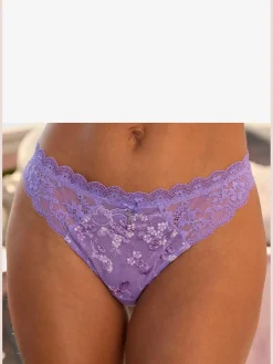 String séduisant en dentelle brodée élégante et empiècements latéraux en dentelle jacquard