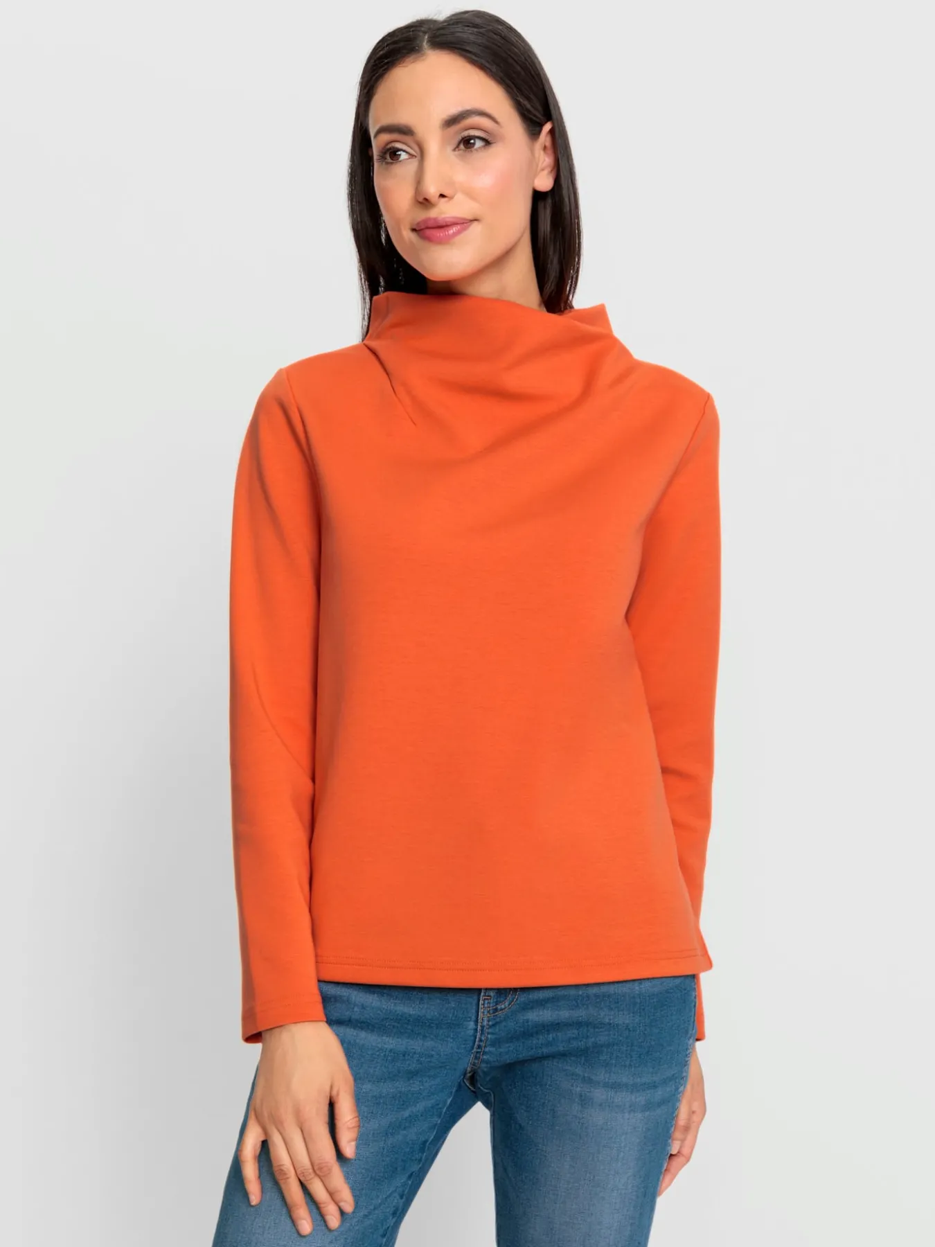 Sweatshirt encolure raffinée
