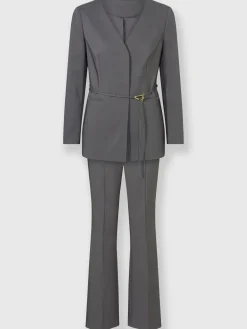 Tailleur pantalon avec ceinture à boucle décorative