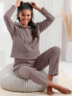 Tenue détente matière sweat