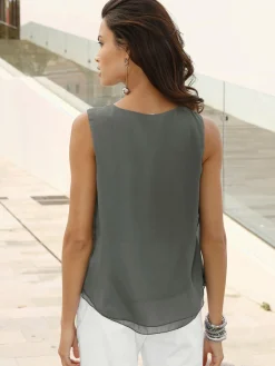 Top femme évasé avec encolure ronde plissée