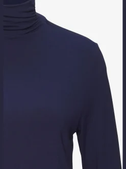 T-shirt à col montant fronces délicates au col roulé