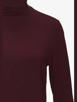 T-shirt à col montant fronces délicates au col roulé