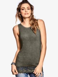 T-shirt 2 en 1 look 2 en 1, livré avec l'écharpe
