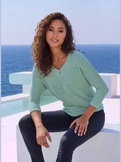 T-shirt à manches 3/4 bouton brillant à strass au niveau de l'encolure