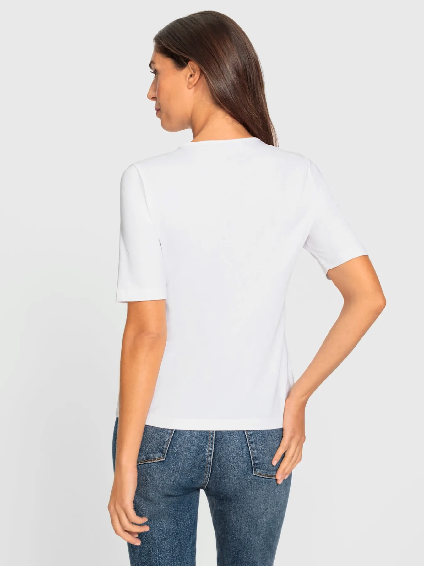 T-shirt à manches courtes encolure raffinée