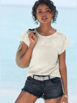 T-shirt à manches courtes empiècement crochet fin aux épaules