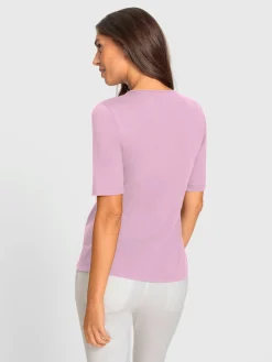 T-shirt à manches courtes encolure raffinée