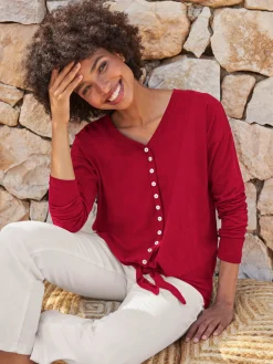 T-shirt à manches longues encolure en v avec patte de boutonnage décorative