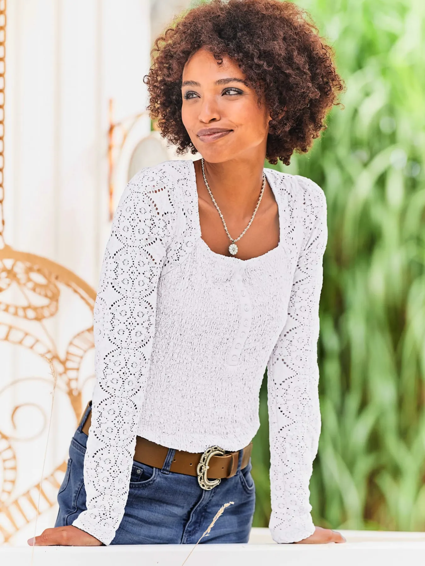T-shirt à manches longues superbe empiècement en dentelle