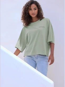 T-shirt ample logo brodé sur la poitrine
