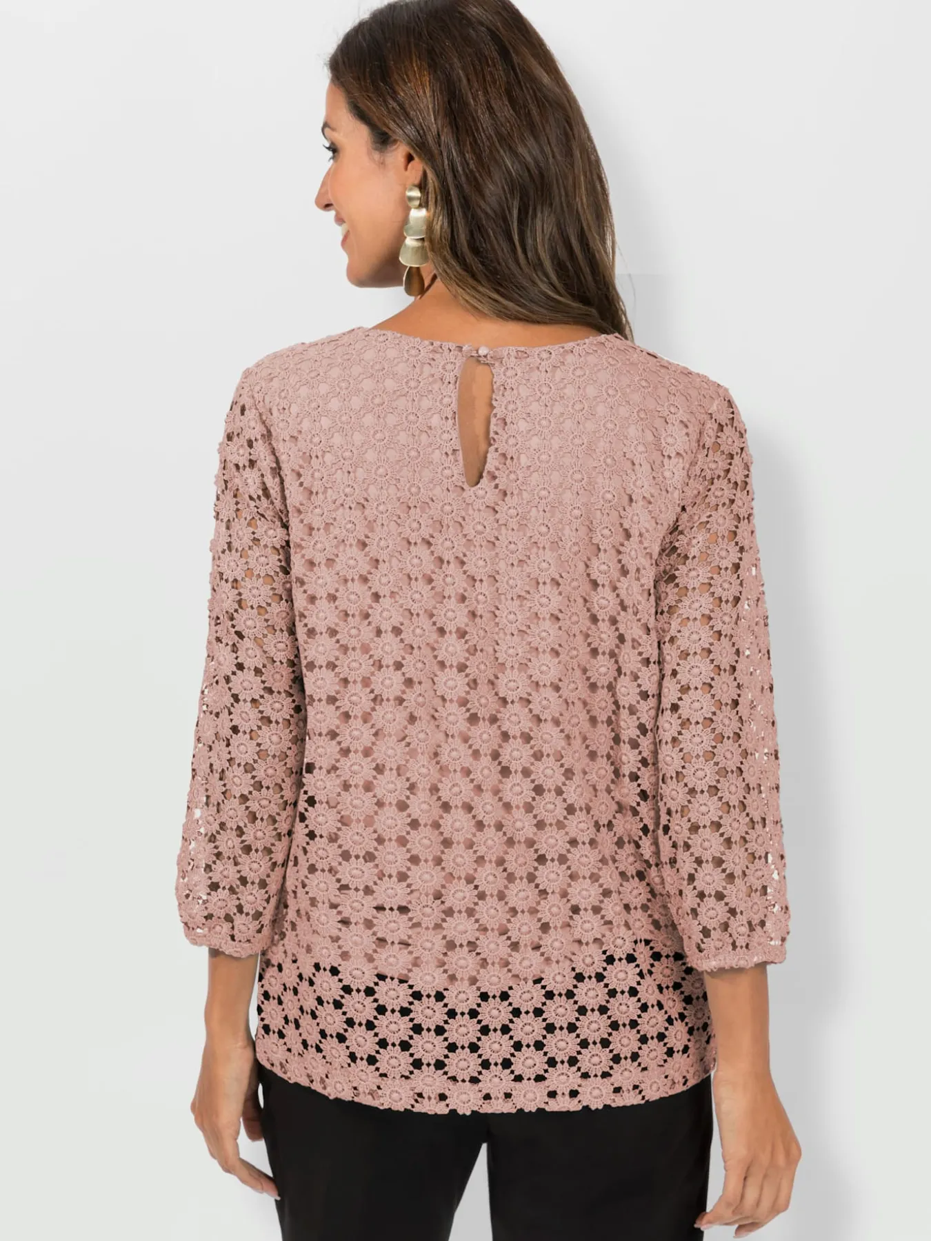 T-shirt en dentelle dentelle aux manches