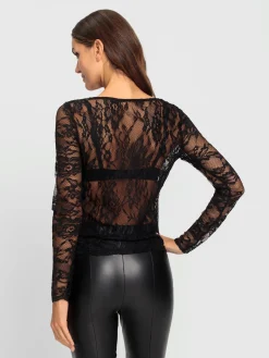 T-shirt en dentelle dentelle florale brodée