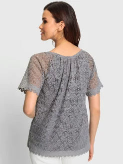 T-shirt en dentelle opaque avec doublure