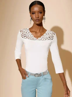 T-shirt en v 48% modal