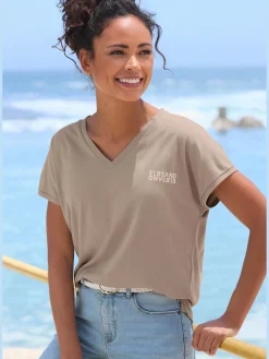 T-shirt en v logo imprimé sur la poitrine